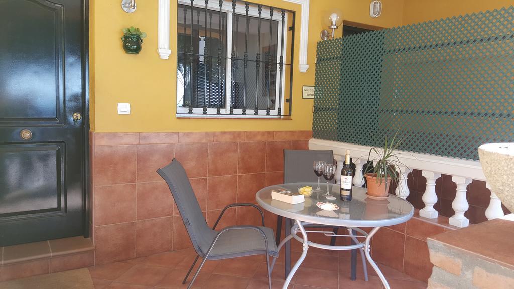 Apartamentos Casa Tia Antonia Malaga Exterior photo